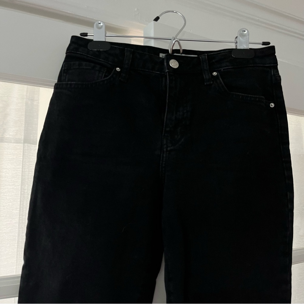 Dree jeans by Topshop. Cropped flare